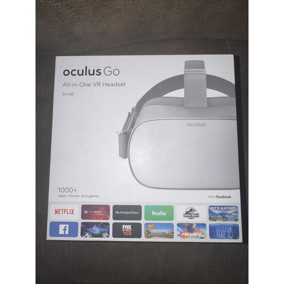 Oculus Other - Oculus Go All-In-One VR Headset W/ Controller & Accessories Bundle Working Used